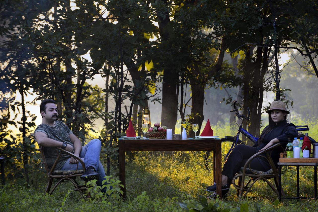 Готель Pench Jungle Camp Khawasa Екстер'єр фото