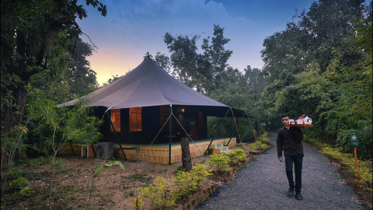Готель Pench Jungle Camp Khawasa Екстер'єр фото