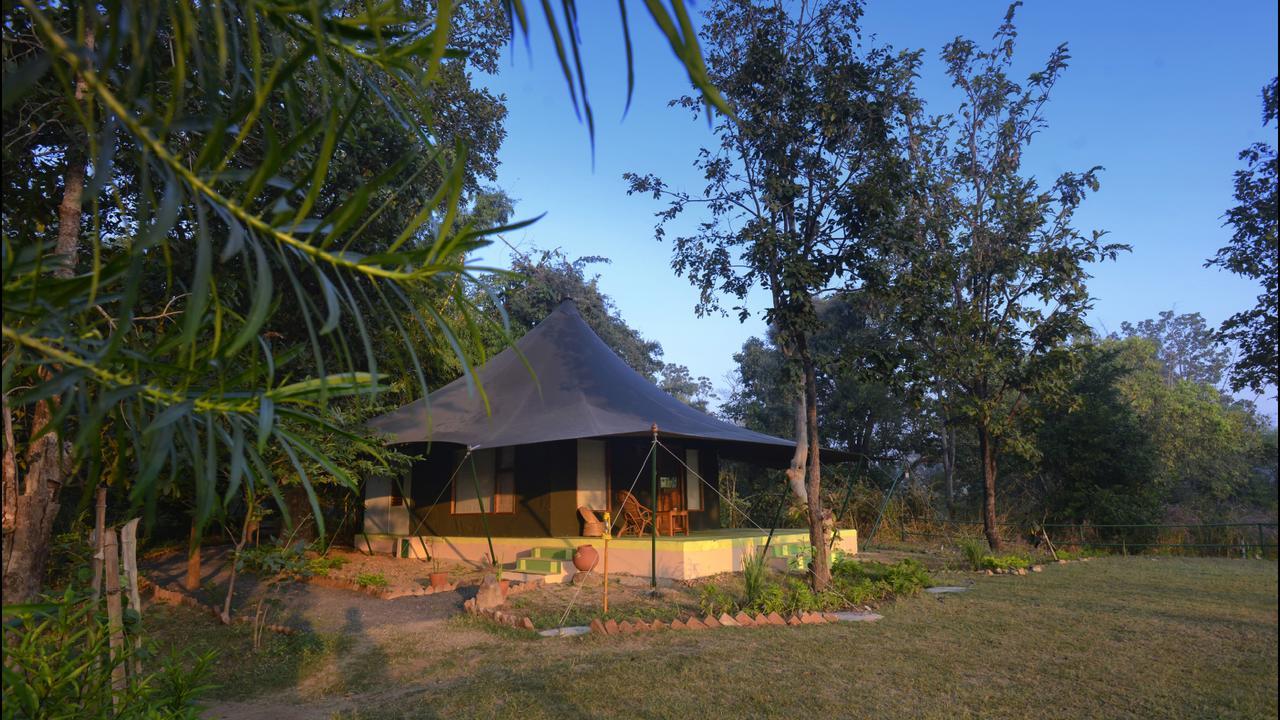 Готель Pench Jungle Camp Khawasa Екстер'єр фото