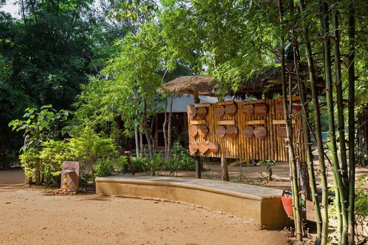 Готель Pench Jungle Camp Khawasa Екстер'єр фото